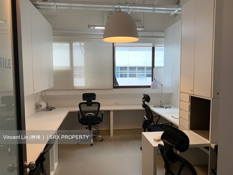 Tong Lee Building (D13), Factory #574217391